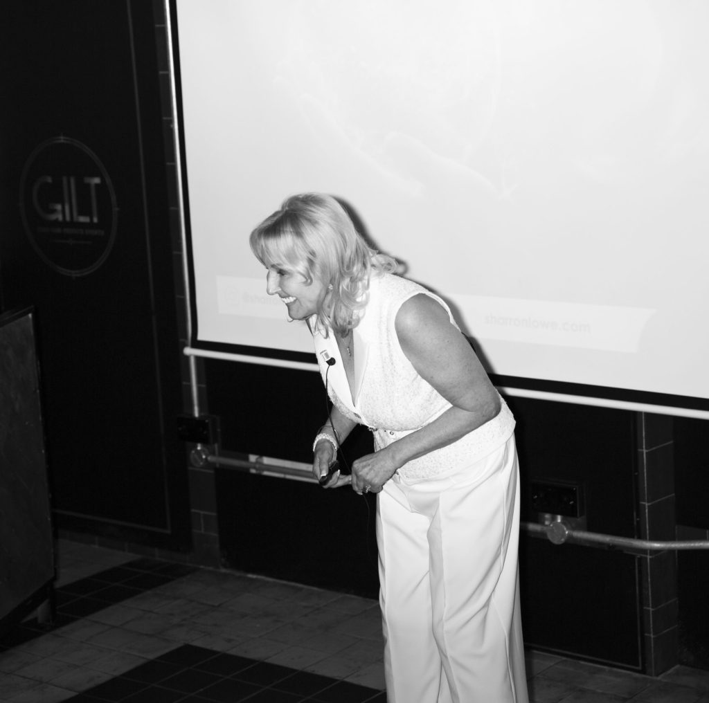 FFinc_FWorld_Manchester_BW_40